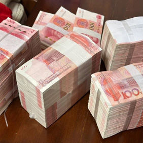 南充要账公司成功调解一起机动车交通事故责任纠纷案件，保险公司当日全额赔付丁某因事故产生的各项合理损失共计11.3万元